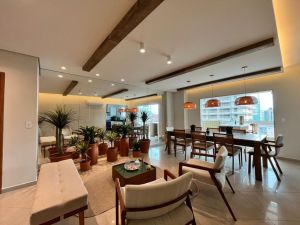 Apartamento com vista mar 3 dormit�rios a 80metros da praia