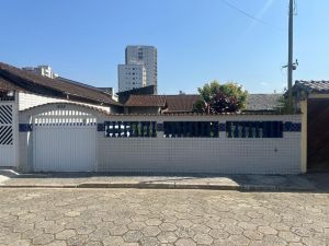 Procurando Casa no Canto do Forte ? Terreno de 10 x 25 , raridade