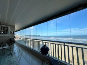 Apartamento em frente ao mar