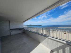 Apartamento em frente ao mar